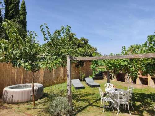 Casita Con Jacuzzi Rectoria De Dosquers Villa Maia de Montcal Екстериор снимка